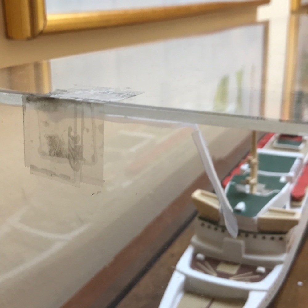 Vintage Ship Model QE 2 - Picture 4 of 6